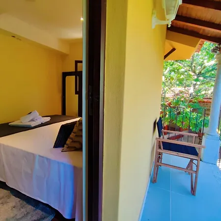 Casa Do Penedo Semesterbostad Castro Laboreiro