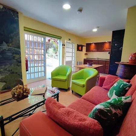 Semesterbostad Casa Do Penedo *