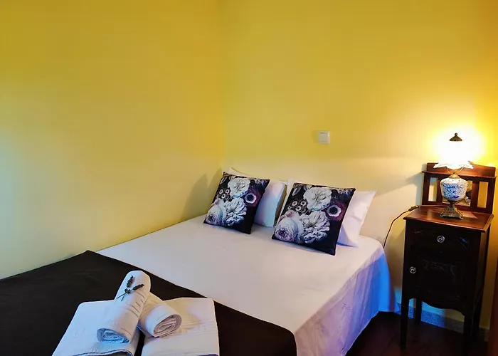 Casa Do Penedo * Castro Laboreiro