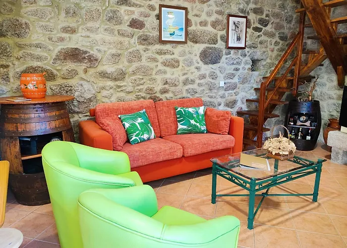 Casa Do Penedo * Castro Laboreiro