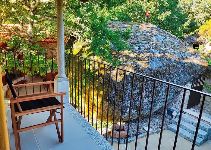 Casa Do Penedo Сasa de vacaciones